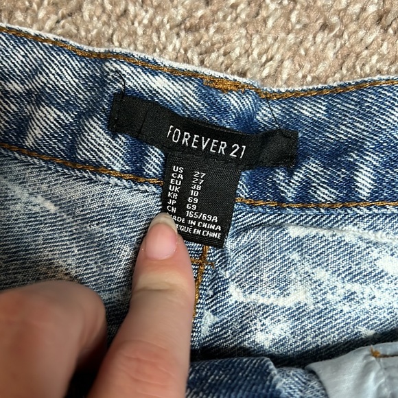 Jean shorts - Picture 2 of 3